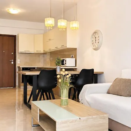 Esperides Pearl Luxury Seafront By Dm Hospitality Апартаменты *